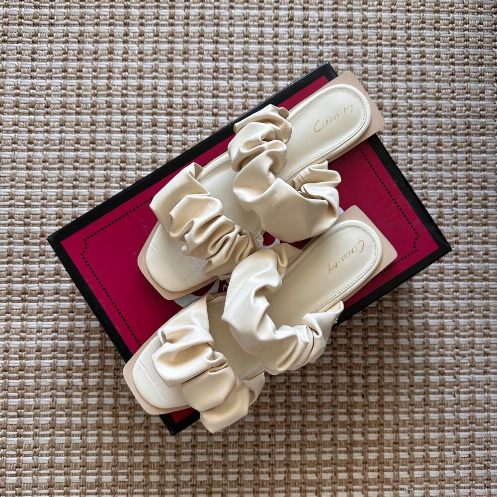 CIRCUS BY SAM EDELMAN IGGY SLIDE SANDAL in IVORY